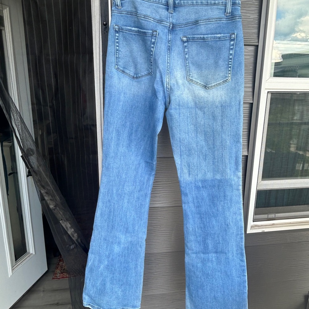 Zenana Outfitters High Rise Light Blue Jeans - Picture 4 of 6